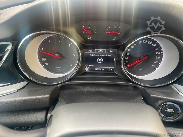 Fourgon OPEL Insignia 2.0 125kW Business Edit*Navi*Kamera