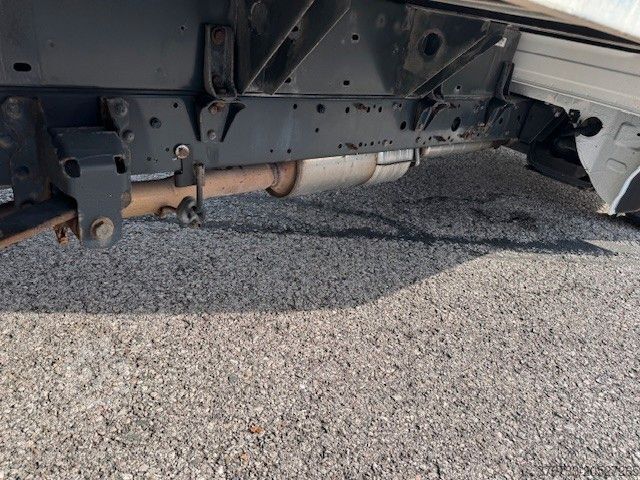 Fourgon pick-up IVECO Daily 35S14 E6 Pritsche AHK 3.500 kg