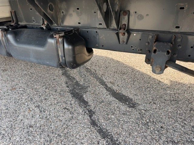 Fourgon pick-up IVECO Daily 35S14 E6 Pritsche AHK 3.500 kg