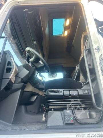 Platós teherautó ponyvával MAN TGX 26.480 6X2, PRITSCHE-PLANE JUMBO-ZUG, H&W TANDEM