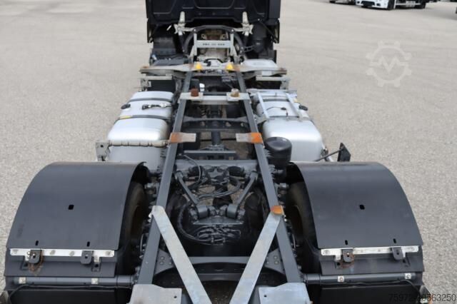 Felépítménycserélő teherautó  Actros 1842 L nR BDF Volumen