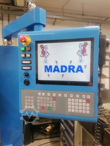 μηχάνημα διάτρησης οπών EDM Madra BT-2 CNC