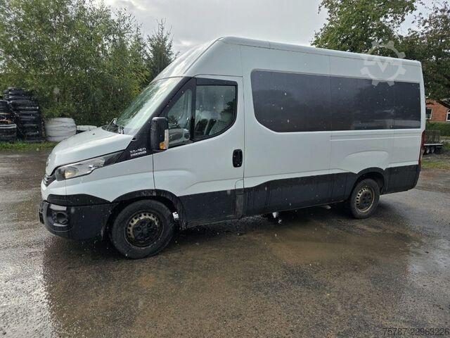 Magas tetős furgon IVECO 35S16, 1+2 Sitzer, Klima Automat, Trennwand, AHK