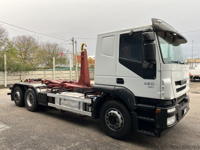 Camion scarrabile Iveco Stralis 420