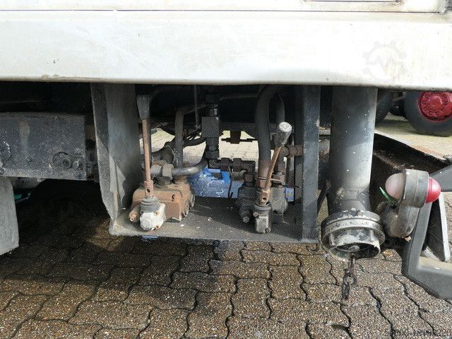 Paardentransportaanhanger  Bannas AT 24.83, 3 Etagen, Schweine, Liftachse