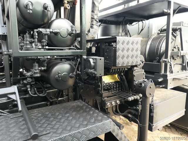 Dépanneuse MAN 34.440 8x8, Allrad, Kran, 2x Seilwinde, 2x AHK