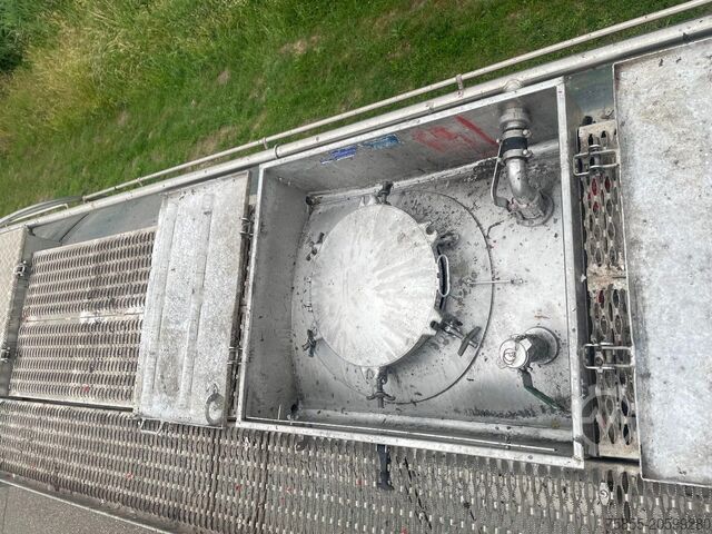 Tank Feldbinder TSA 31.3-3 ADR / L4BH / 31.000 L / 3 Kammer (12...