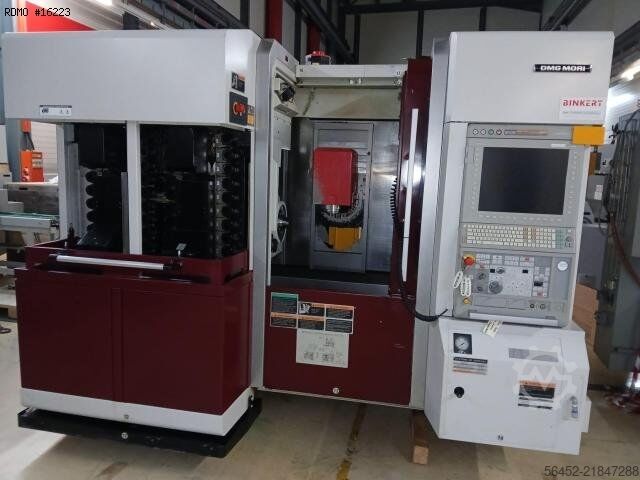 Centru de strunjire/frezare DMG MORI NTX 1000