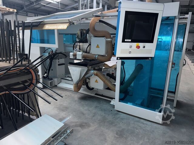 Bearbetningscenter med genomloppsmatning Weeke BHX500