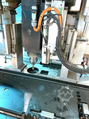 Bearbetningscenter med genomloppsmatning Weeke BHX500