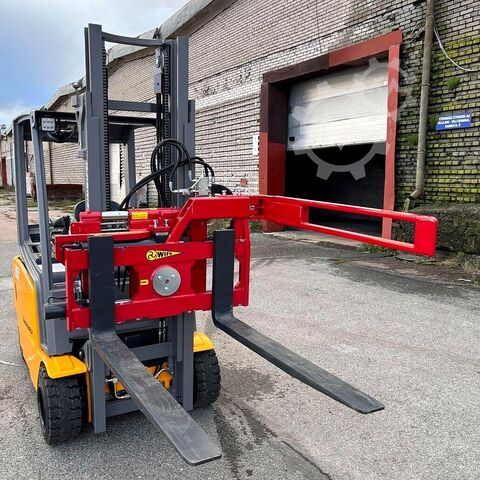 Front loader with rotary frame for fork tines Jungheinrich EFG 320