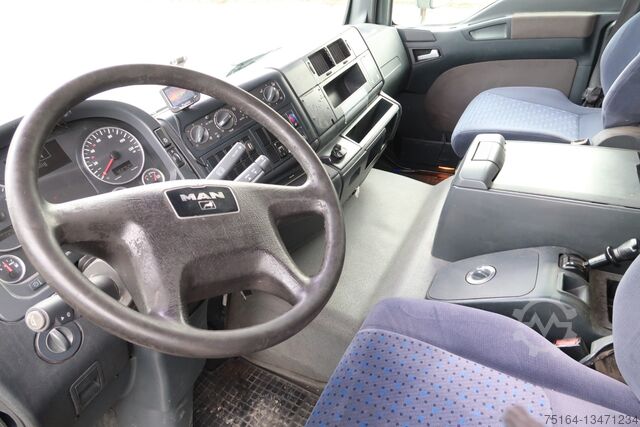 Cama plana/tarp MAN 12.240 BL