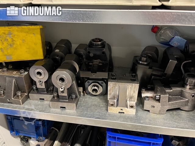 Máquina de torneamento multi-eixo Takisawa TT-200 BMC