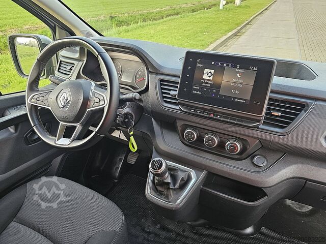 High-roof van RENAULT TRAFIC 2.0 DCI L2H1 Work-Edition !