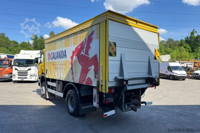 Flatbed truck with tarp SCANIA P340 4x4