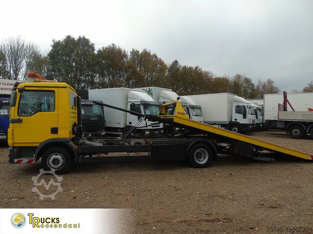 Autotransporter MAN TGL 8.180 + winch + MANUAL + EURO 5 + system wo...