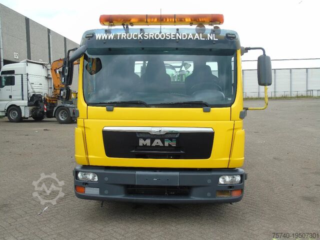 Autotransporter MAN TGL 8.180 + winch + MANUAL + EURO 5 + system wo...