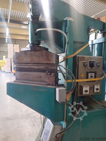 Pneumatique. Presse à colle O.R.E. Presse