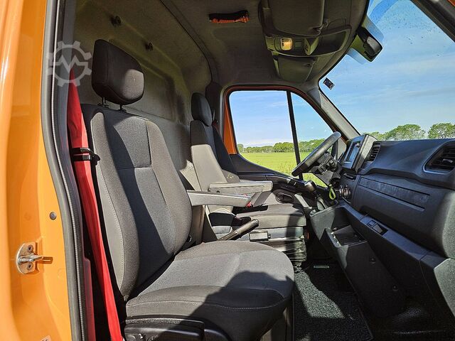 Stationvogn med højt tag RENAULT MASTER 2.3 L4H3 Dubbellucht NAP
