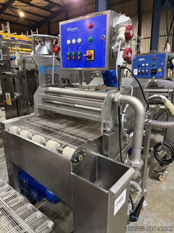 600 mm enrober za prelivanje sa pumpom za teške uslove rada. GEA CFS WetCoater 600