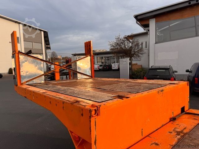 Reboque de plataforma rebaixada DINKEL DSAFA 36000 Schräglader/Tieflader 2x Lenkachse