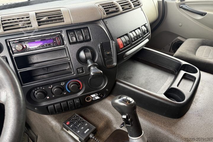 Tractor estándar DAF CF 85.410 6x2 / Swiss-Vehicle