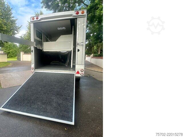 Furgone  Anka Steinsberger 3-Pferdeanhänger mit Bett