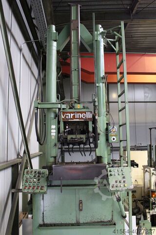 Vertikális üregelő gép 25 Varinelli BV 25 x 2000 x 630