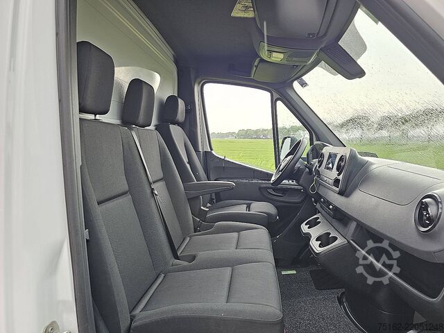 Mala MERCEDES-BENZ SPRINTER 315 CDI 43 AUT. LAADKLEP