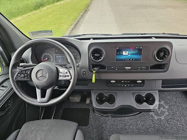 Mala MERCEDES-BENZ SPRINTER 315 CDI 43 AUT. LAADKLEP