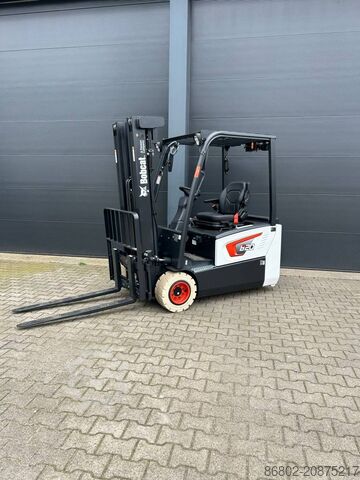 Heftruck Bobcat B 20 T-7 Plus