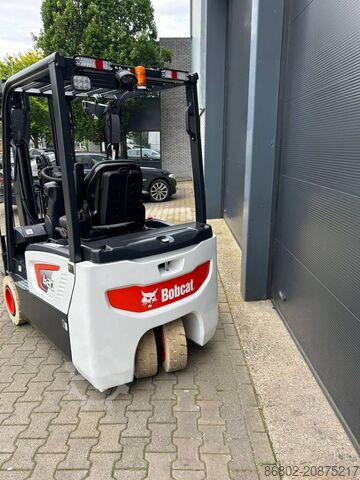 Heftruck Bobcat B 20 T-7 Plus