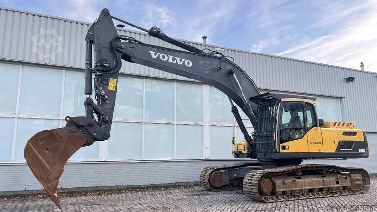 Crawler excavator Volvo EC 300 D L