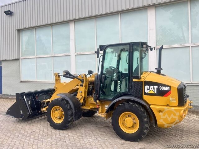 Lastare CAT 906 M 2016
