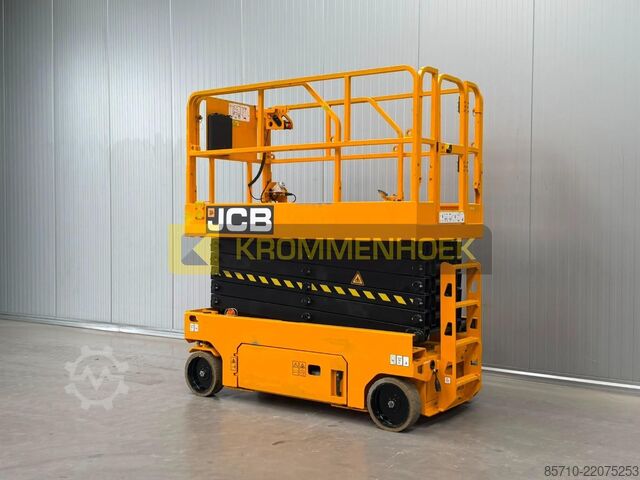 Scherenhebebühne JCB S 4046 E