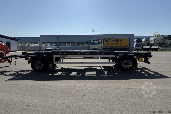 Prikolica sa zamenjivim šasijama HKM Muldenanhänger / Swiss-Vehicle