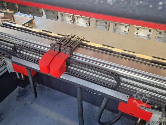 Kantpresse Amada HFE 80-25