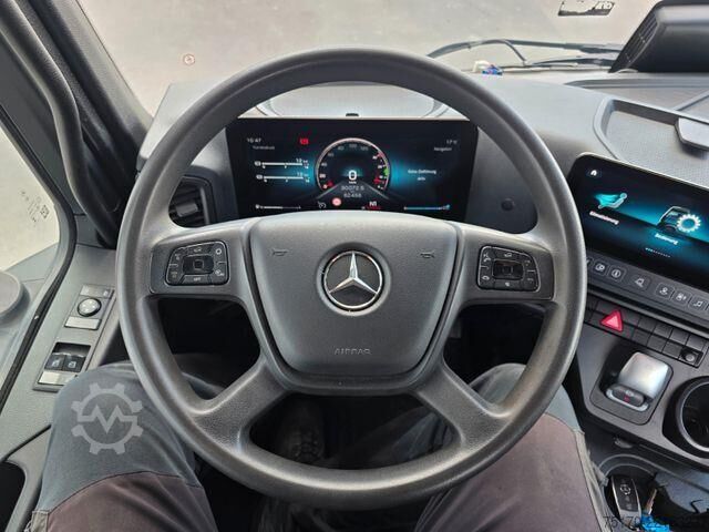 Benne Mercedes-Benz Arocs 1835 KK Heckkran Atlas 126.3E-A3L Funk
