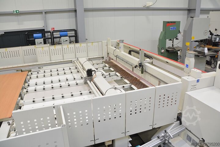 Arka beslemeli panel testere SCM Sigma Impact