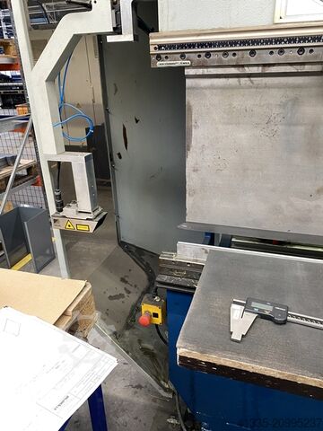 πρέσα κάμψης SALVAGNINNI Elektra 40-2000