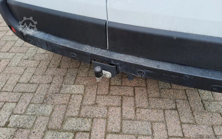 Bestelwagen Renault Master 150.35  EURO 6  L2H2 GESLOTEN - VZF-94-S