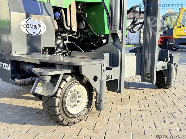 Empilhadeira multidirecional Combilift C4000 GAS TRIPLEX 6900 FREE-LIFT CABIN