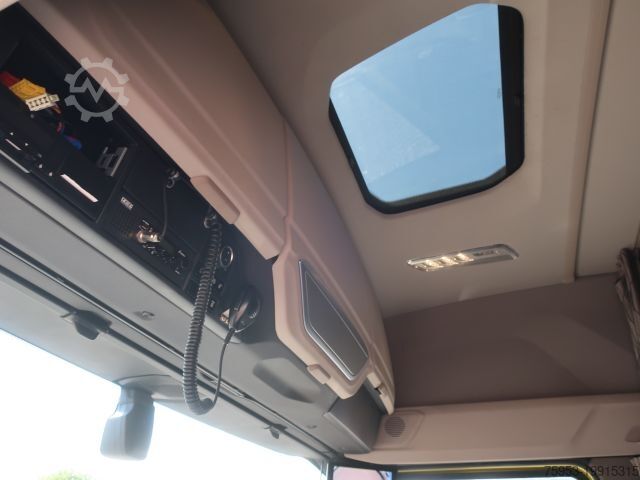 Standard SZM DAF XG 530 LED Nebenantrieb vorbereitet Alufelgen