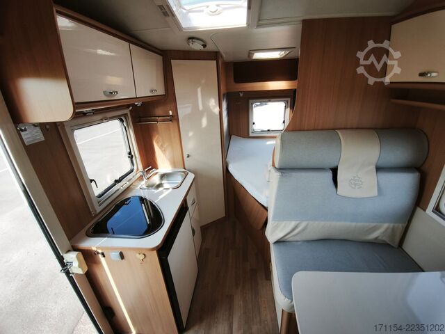 Camper semintegrato AHORN Camp 660P