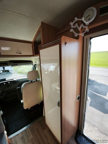 Camper semintegrato AHORN Camp 660P