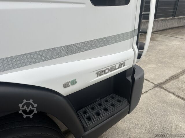 Samochód ciężarowy typu furgon Iveco EUROCARGO 120 EL 21 EURO 6