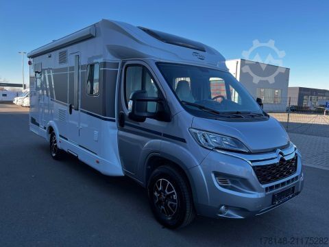 Halvintegreret autocamper Carado T 457