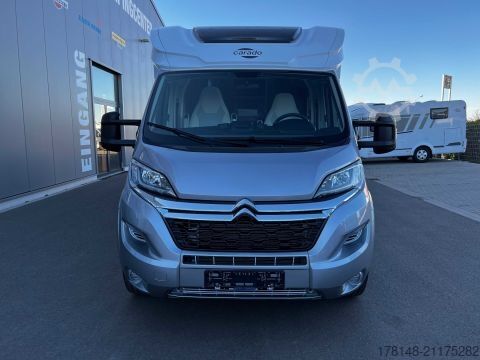 Halvintegreret autocamper Carado T 457