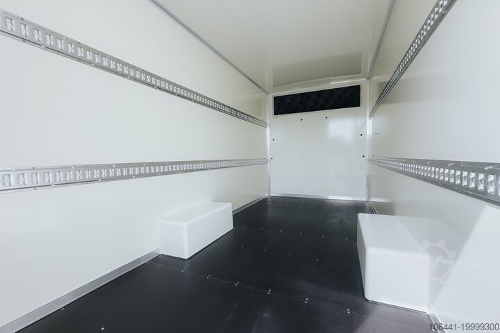 Transporter met koffer Renault Master Koffer Portaltüren