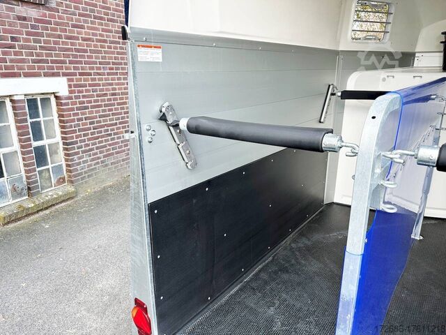 Pferde Anhänger Humbaur XANTHOS AERO SK+AUSZIEHBAR 344X171X236CM 2400KG